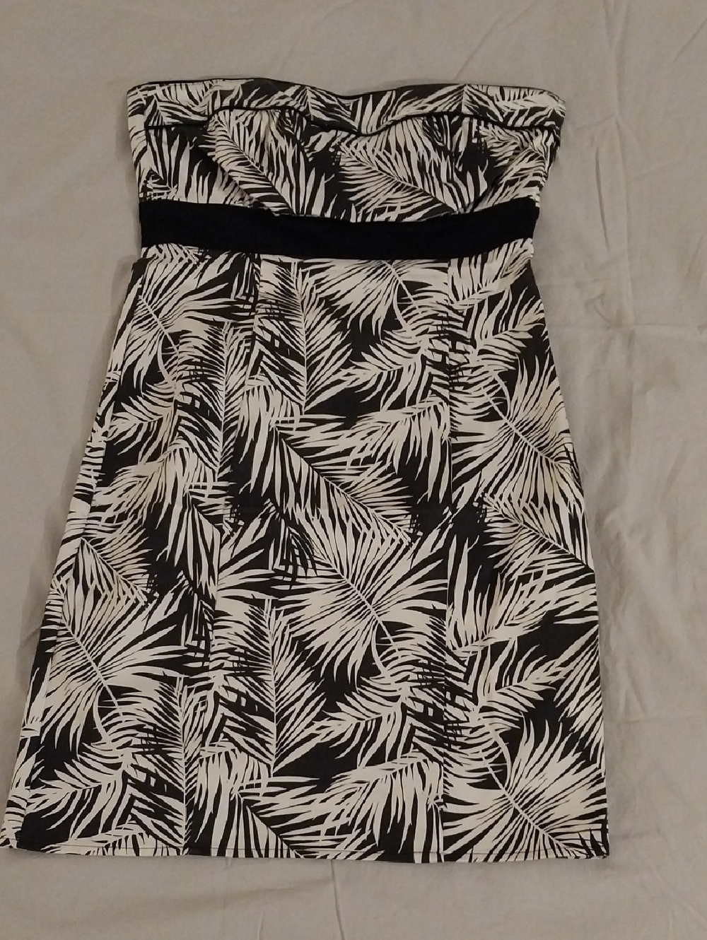 Strapless Black and White Palm-Print Dress